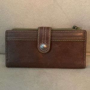 Vintage fossil leather wallet